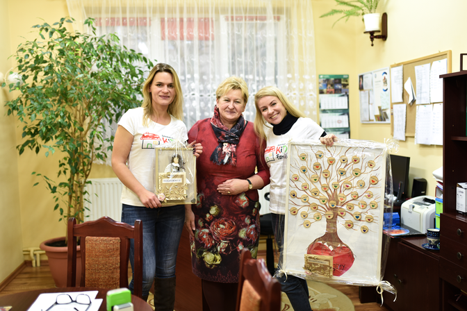 taking direct action helping children in need in poland supporting foster care